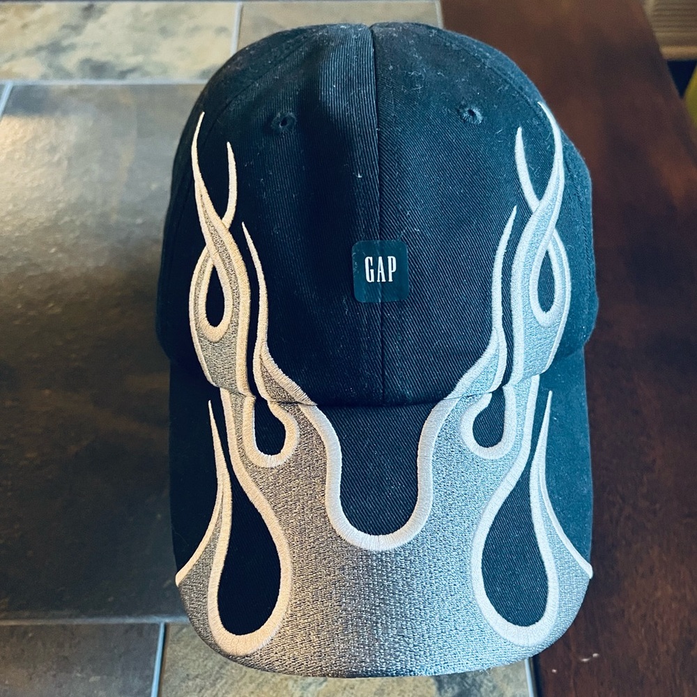 💰SOLD!!💰Yeezy - flame cap GAP special edition NWOT!